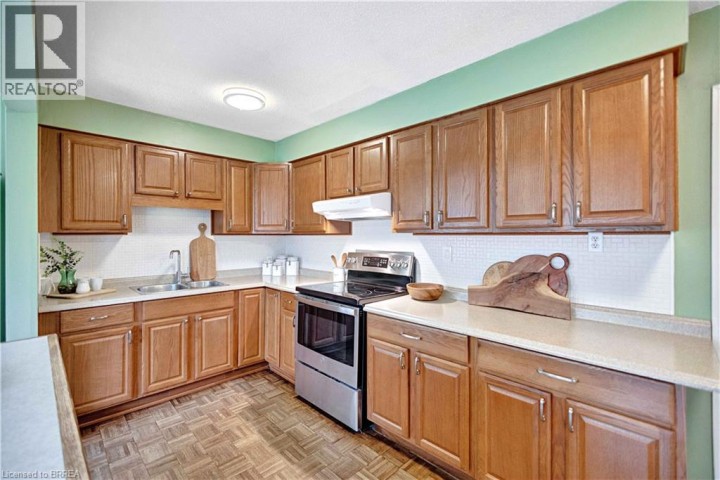 Photo 11 at 177 St George Street, Queensway / Grove, Brantford