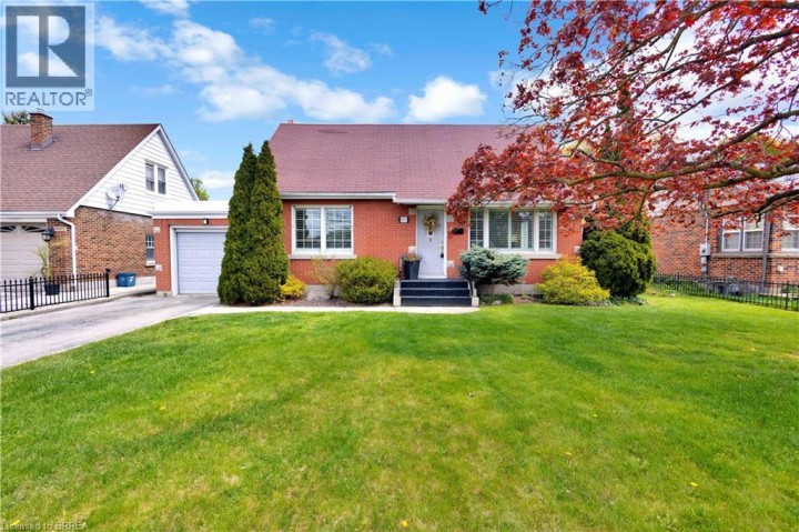 Photo 2 at 177 St George Street, Queensway / Grove, Brantford