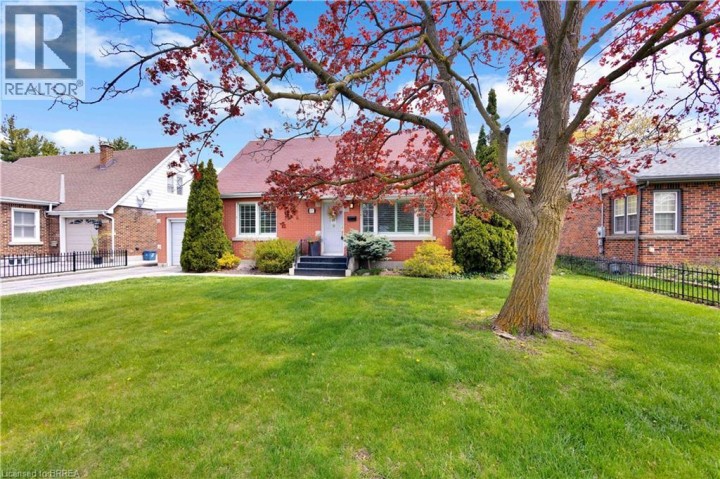 Photo 3 at 177 St George Street, Queensway / Grove, Brantford