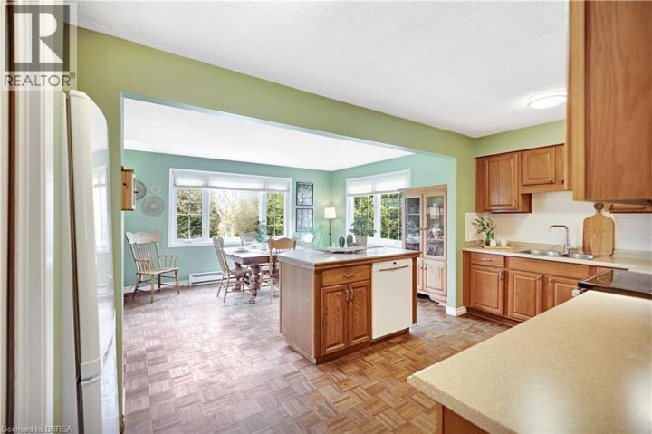 Photo 8 at 177 St George Street, Queensway / Grove, Brantford