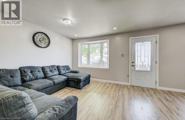 Photo 8 at 54 Seventh Avenue, Eagle Place East, Brantford