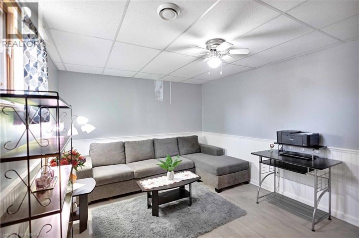 Photo 23 at 16 Sandlewood Avenue, Woodlawn, Brantford
