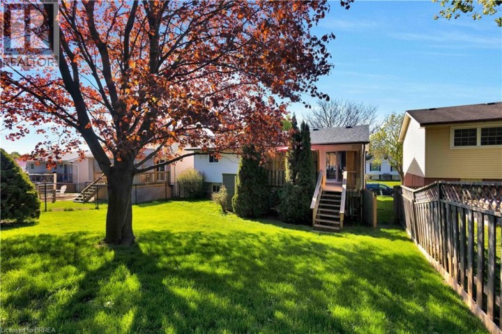 Photo 31 at 16 Sandlewood Avenue, Woodlawn, Brantford