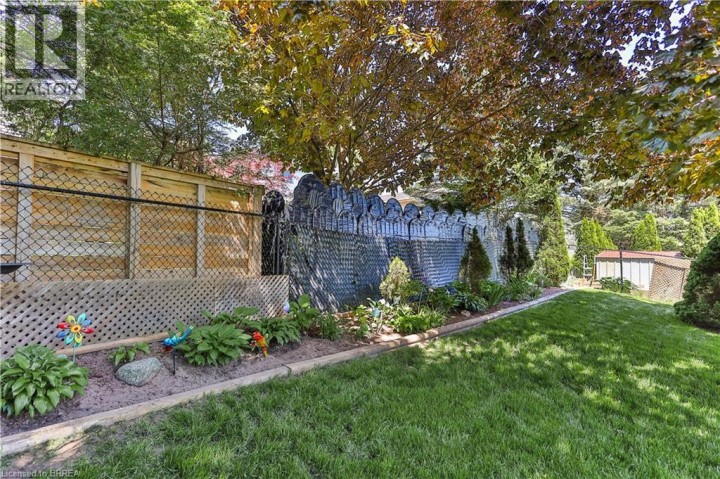 Photo 32 at 16 Sandlewood Avenue, Woodlawn, Brantford