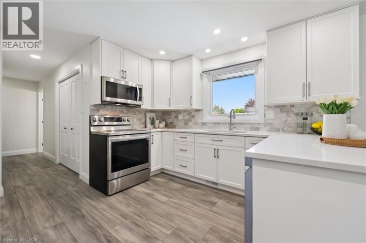 Photo 14 at 10 Alexander Avenue, Tillsonburg