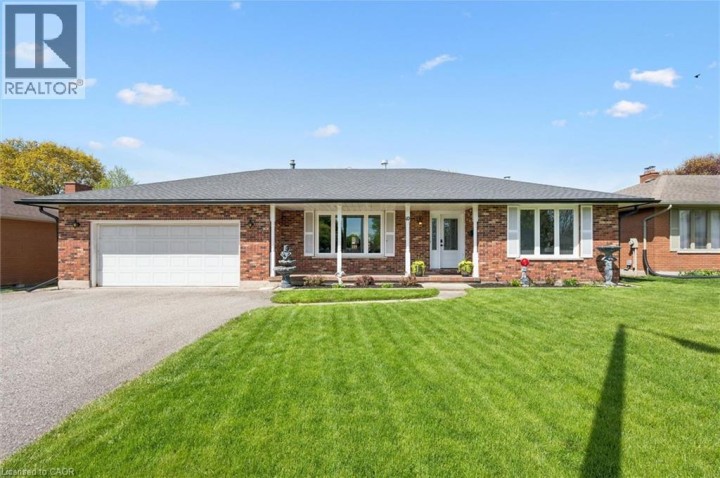 Photo 2 at 10 Alexander Avenue, Tillsonburg