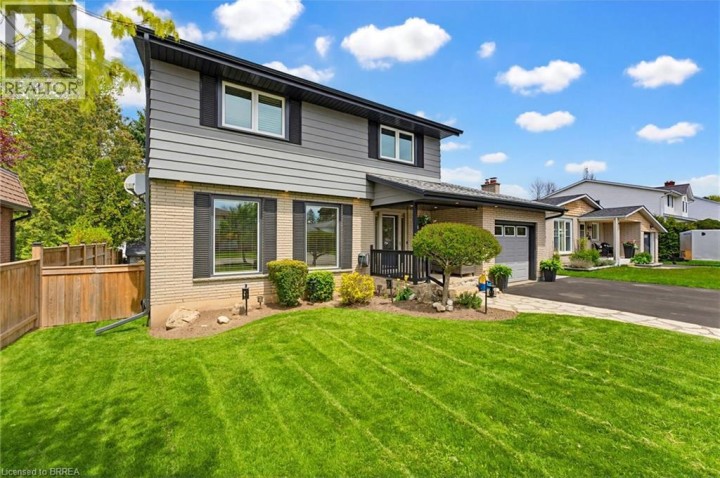 Photo 2 at 24 Magnolia Street, Sky Acres, Brantford
