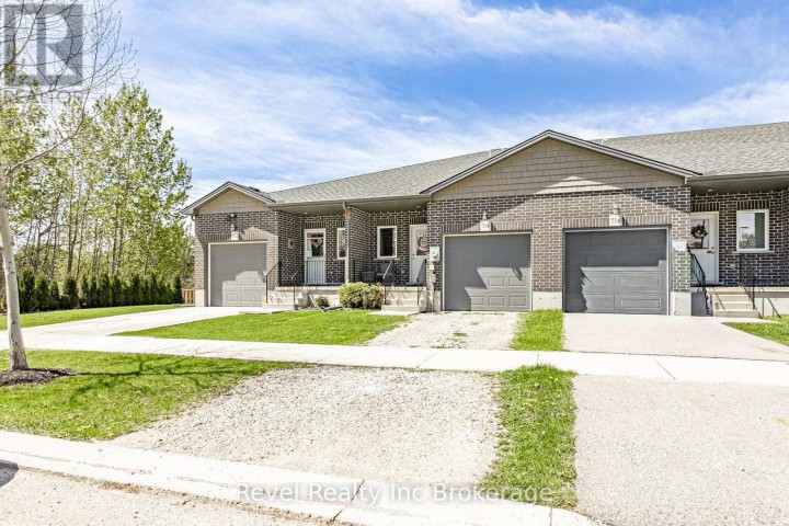 Photo 1 at 538 Lampman Place, Woodstock - South, Woodstock