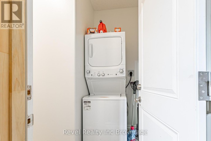 Photo 19 at 538 Lampman Place, Woodstock - South, Woodstock