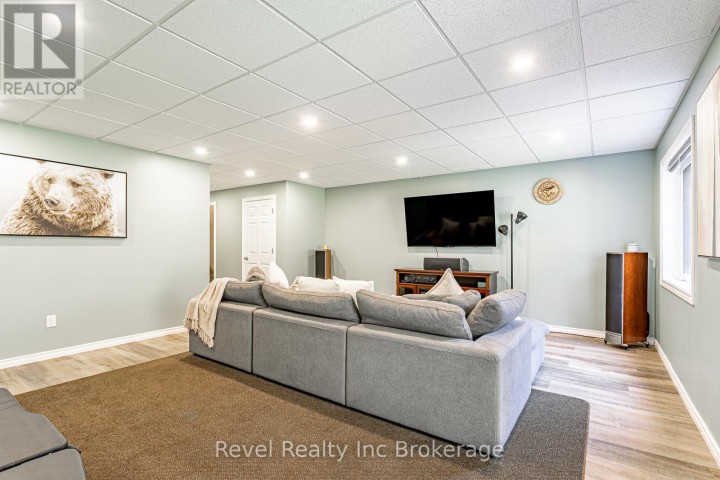 Photo 21 at 538 Lampman Place, Woodstock - South, Woodstock