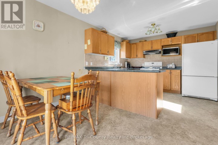 Photo 10 at 210 Baldwin Street, Tillsonburg