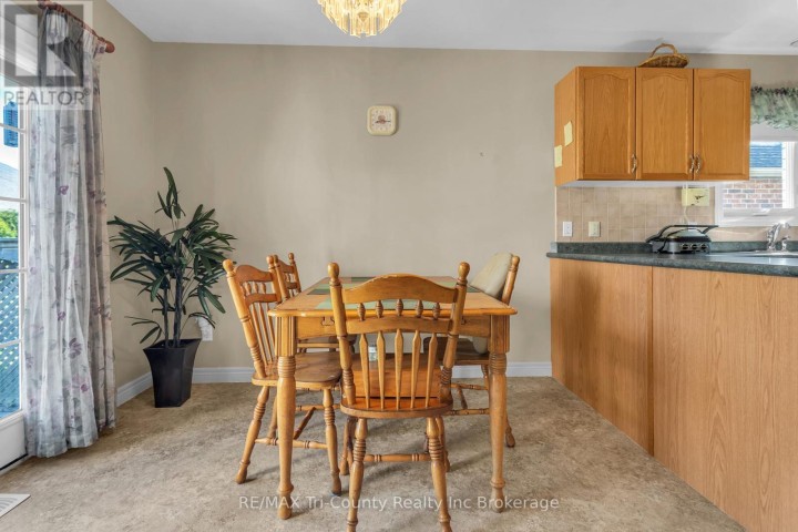 Photo 11 at 210 Baldwin Street, Tillsonburg
