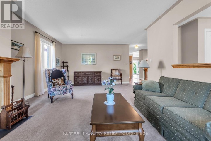 Photo 5 at 210 Baldwin Street, Tillsonburg