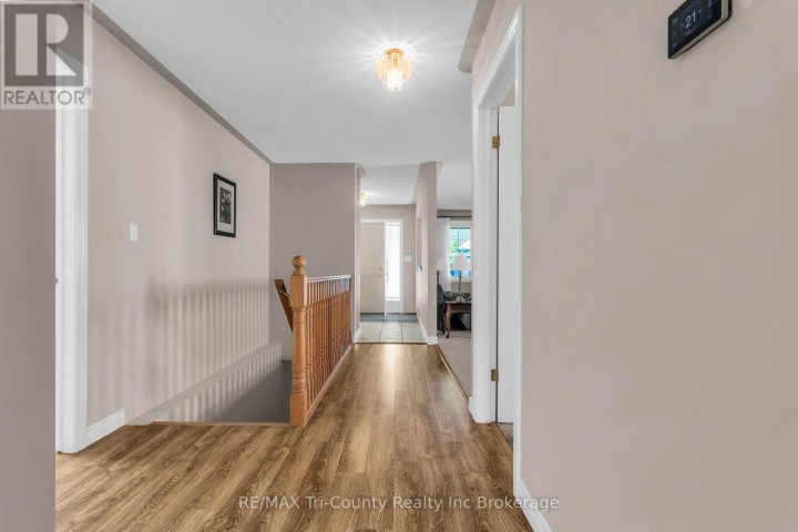Photo 7 at 210 Baldwin Street, Tillsonburg