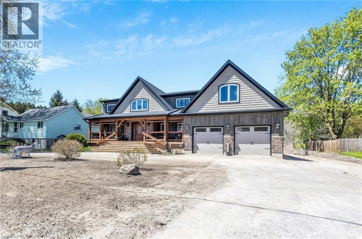 Photo 2 at 18 E Queen Street, Beachville, Ingersoll