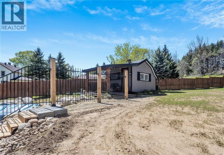 Photo 38 at 18 E Queen Street, Beachville, Ingersoll