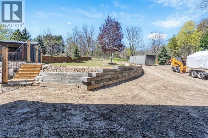Photo 40 at 18 E Queen Street, Beachville, Ingersoll
