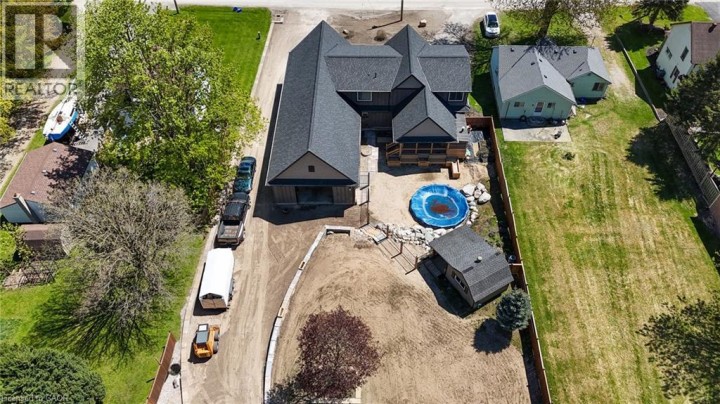 Photo 44 at 18 E Queen Street, Beachville, Ingersoll