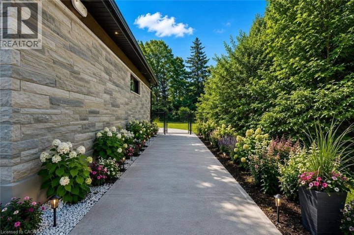 Photo 3 at 6 Campbell Farm Road, Oakland, Brantford