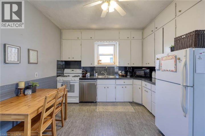 Photo 4 at 108 Baldwin Street, Tillsonburg