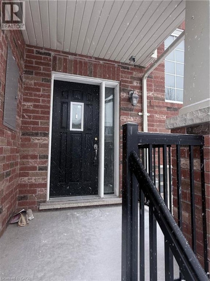 Photo 3 at 50 Emick Drive, Meadowlands, Ancaster