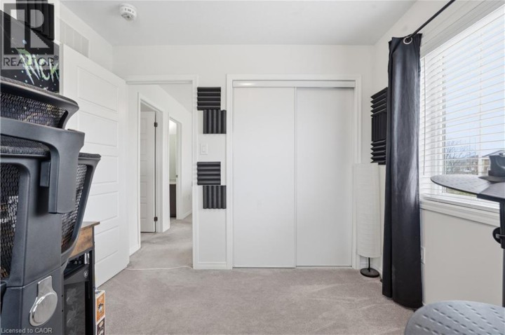 Photo 24 at 45 W Longboat Lane, Shellard Lane, Brantford