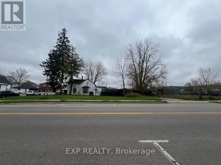 Photo 3 at 154 Robinson Street, Simcoe, Norfolk County