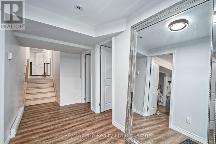 Photo 31 at 305 Robinson Street, Woodstock - South, Woodstock