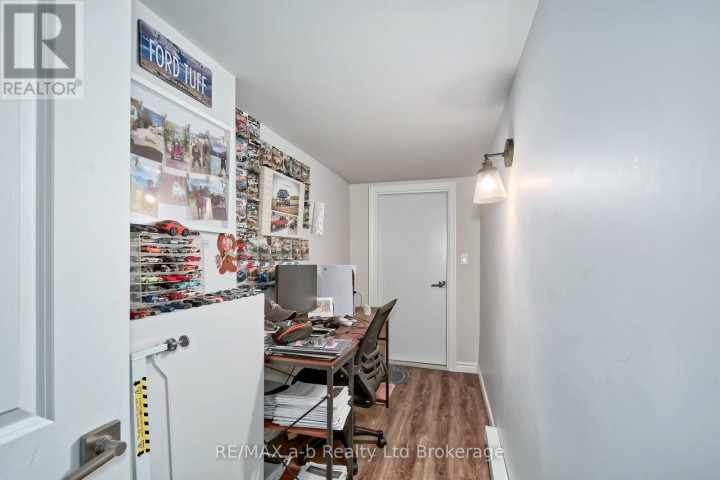 Photo 32 at 305 Robinson Street, Woodstock - South, Woodstock