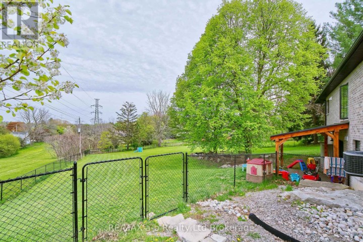 Photo 38 at 305 Robinson Street, Woodstock - South, Woodstock