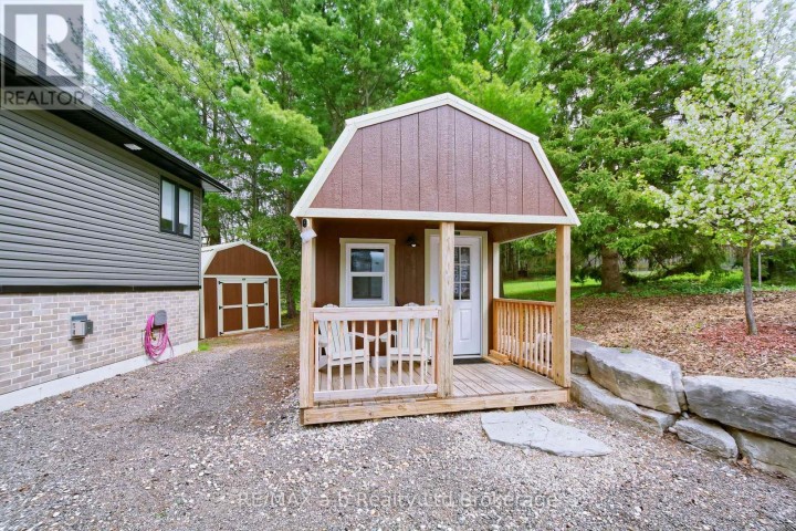 Photo 44 at 305 Robinson Street, Woodstock - South, Woodstock