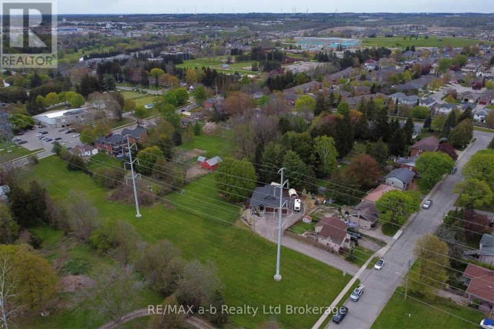 Photo 45 at 305 Robinson Street, Woodstock - South, Woodstock