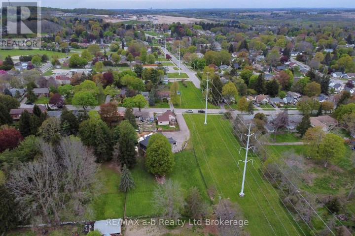 Photo 47 at 305 Robinson Street, Woodstock - South, Woodstock