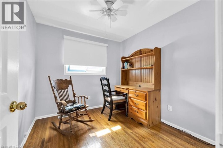 Photo 18 at 24 Oxford Street, Mayfair, Brantford