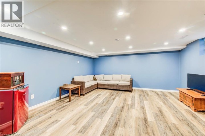 Photo 26 at 88 Westwood Drive, Uptown Waterloo / Westmount, Kitchener