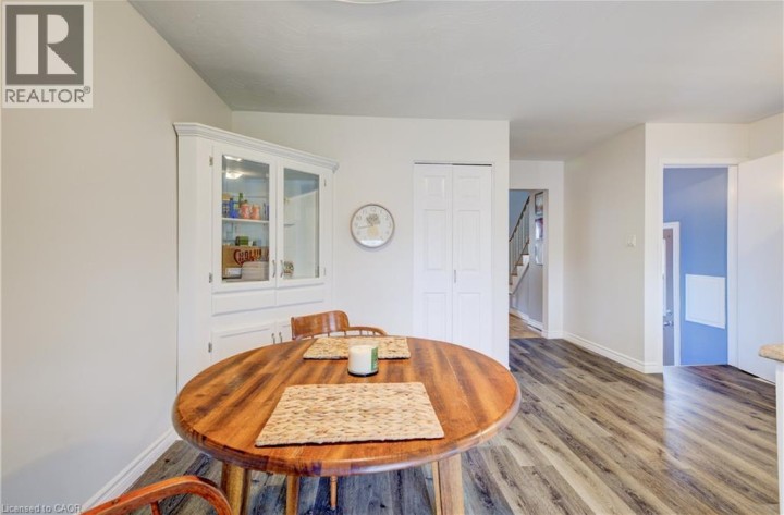 Photo 10 at 88 Westwood Drive, Uptown Waterloo / Westmount, Kitchener