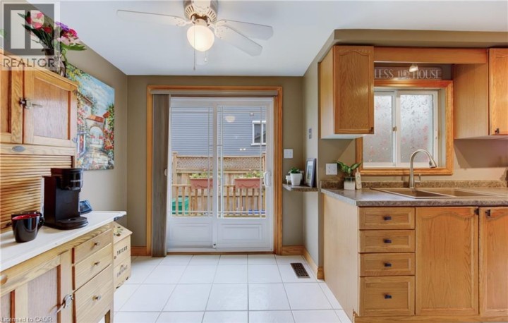 Photo 16 at 108 Oprington Court, Beechwood Forest / Highland W., Kitchener