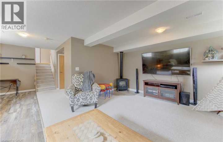 Photo 21 at 108 Oprington Court, Beechwood Forest / Highland W., Kitchener