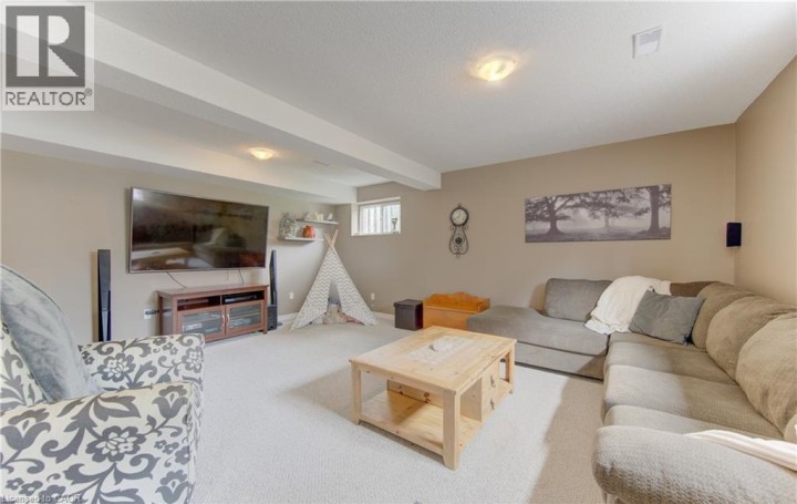 Photo 22 at 108 Oprington Court, Beechwood Forest / Highland W., Kitchener