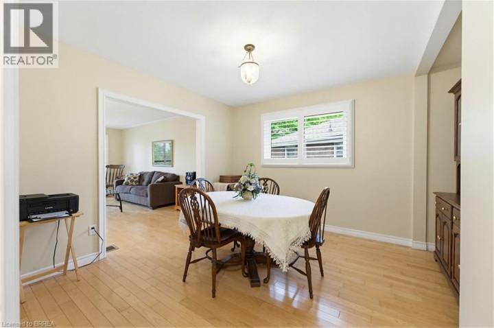 Photo 19 at 28 Ridgewood Drive, Abigail / Lyons, Brantford