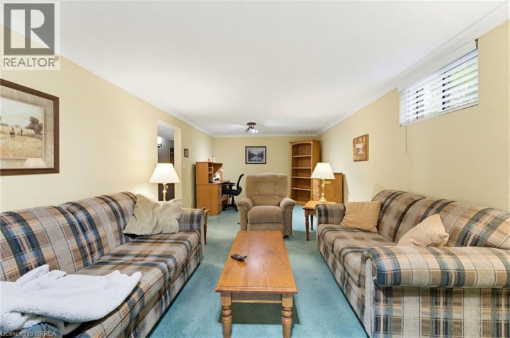 Photo 23 at 28 Ridgewood Drive, Abigail / Lyons, Brantford