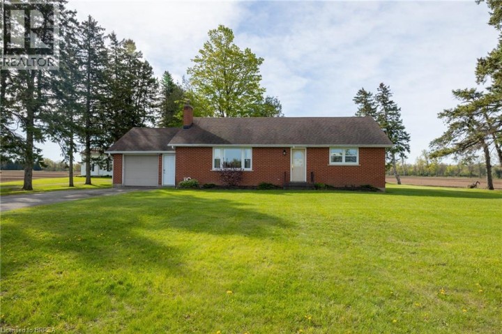 Photo 3 at 522 Ellis Avenue, Sw Rural, Brantford