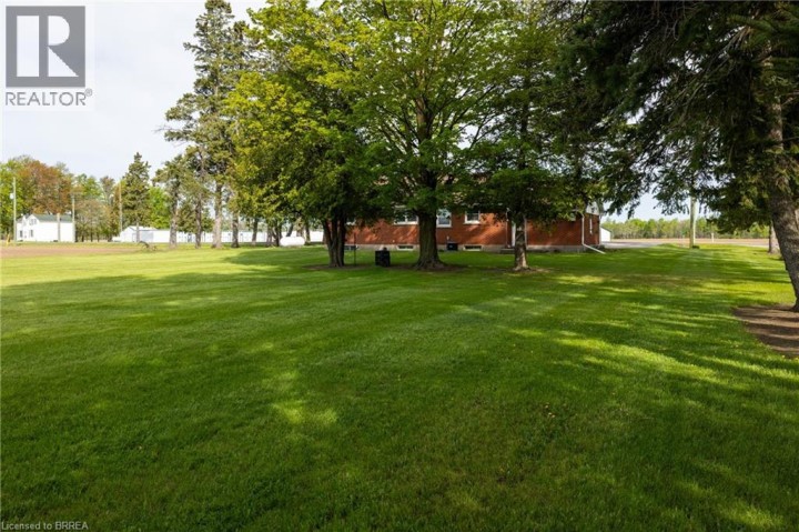 Photo 9 at 522 Ellis Avenue, Sw Rural, Brantford