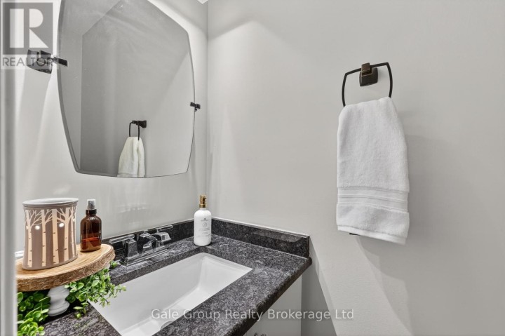 Photo 17 at 89 Lindsay Road, Woodstock - South, Woodstock