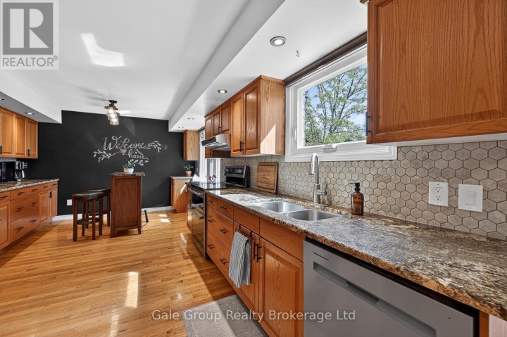 Photo 8 at 89 Lindsay Road, Woodstock - South, Woodstock