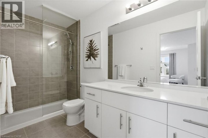 Photo 17 at 22 - 110 Fergus Avenue, Stanley Park / Centreville, Kitchener