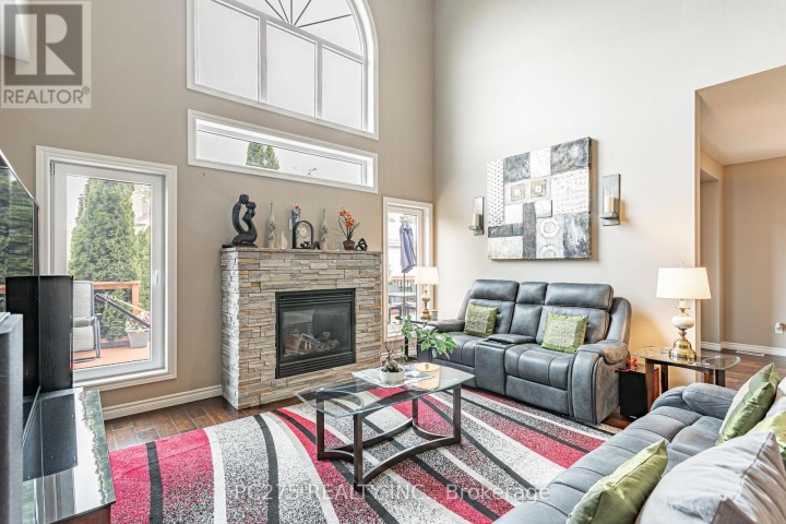 Photo 15 at 832 Normandy Drive, Woodstock - North, Woodstock