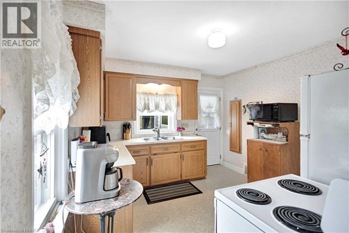 Photo 13 at 140 Terrace Hill Street, Terrace Hill, Brantford