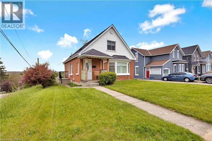 Photo 4 at 140 Terrace Hill Street, Terrace Hill, Brantford