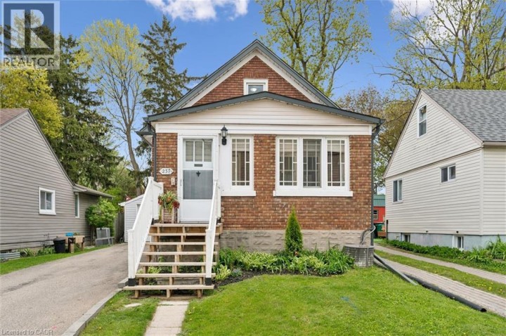 Photo 1 at 237 S Borden Avenue, Downtown / Rockway / S. Ward, Kitchener